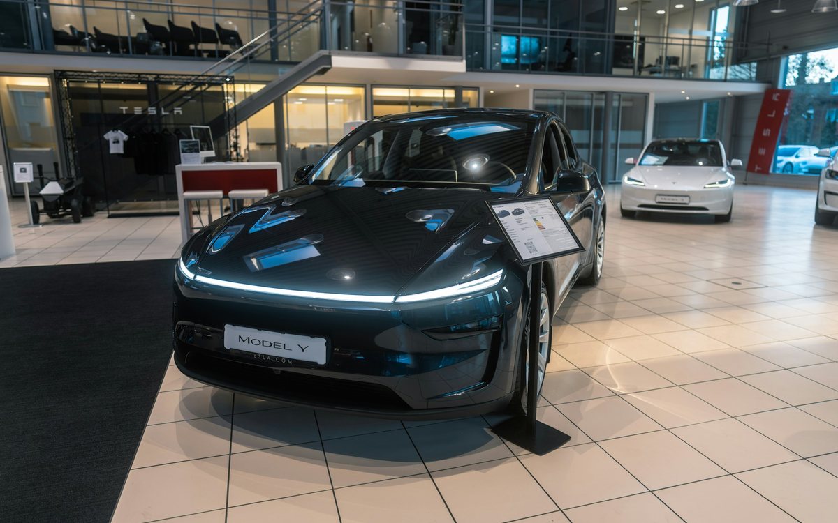 Tesla Model Y Paketleri Arasındaki Farklar: Hangi Versiyonu Almalı?